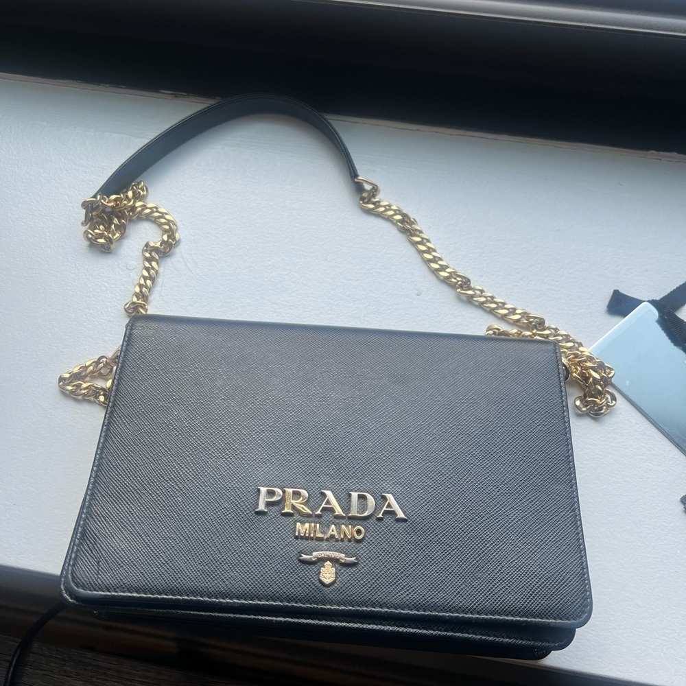 PRADA
Brand-plaque mini Saffiano-leather cross-body bag - Picture 3 of 12